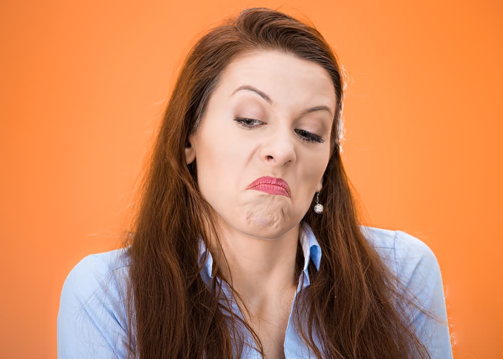 <b>Peligros que debes evitar:</b> dejarte desalentar o desanimar por personas mentirosas y frustradas que en vez de tratar de mejorarse ellas mismas se ocupan en molestar a los demás.
<br>