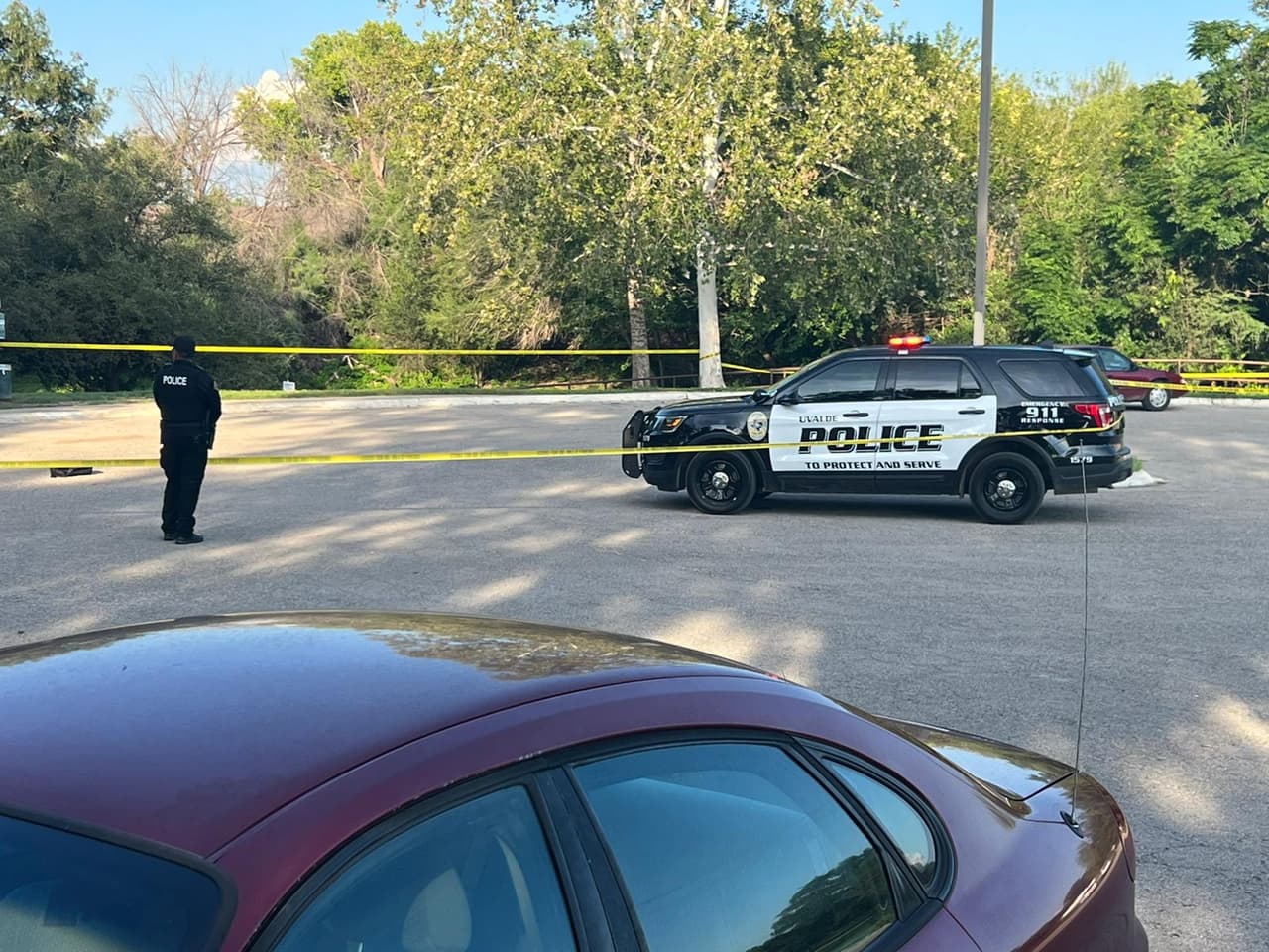 Informan sobre tiroteo en Uvalde Memorial Park.