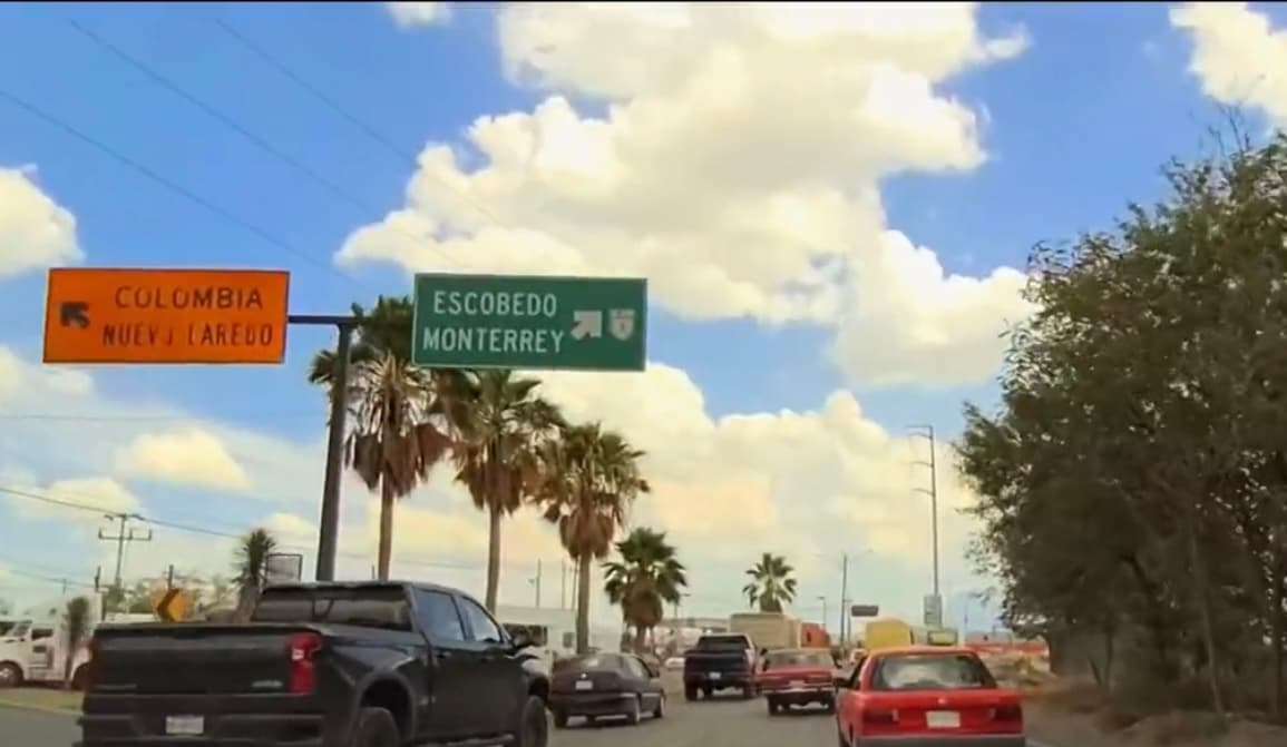 En una humilde casa de Monterrey, México, una abuela ha forjado una historia de amor inconmensurable al negarse a abandonar a su nieto, a pesar de sus duras circunstancias de vida.
<br>