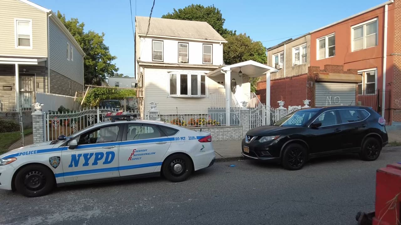 Hombre es acusado de matar a su tía al golpearla con escoba en casa de Queens