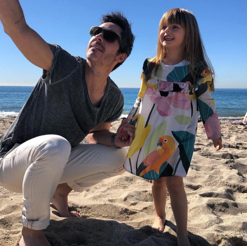 "Yo cada que puedo las junto, porque me encanta y las dejo que convivan entre ellas, de repente yo me hago a un lado y las veo a ellas jugando, 
<b>es maravilloso cómo las hermanas interactúan</b>", confesó emocionado.
<br>