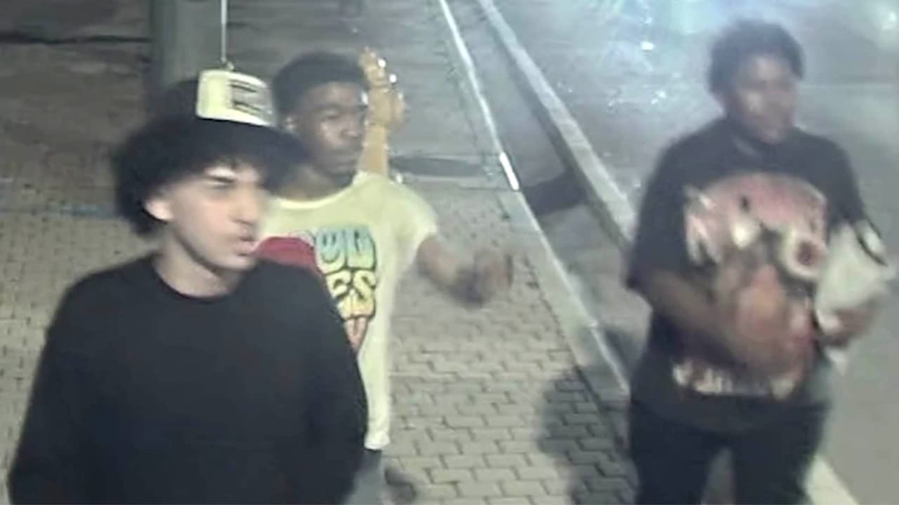 ¿Quiénes son? Continúa la búsqueda de tres sospechosos de robo a pareja en Miami