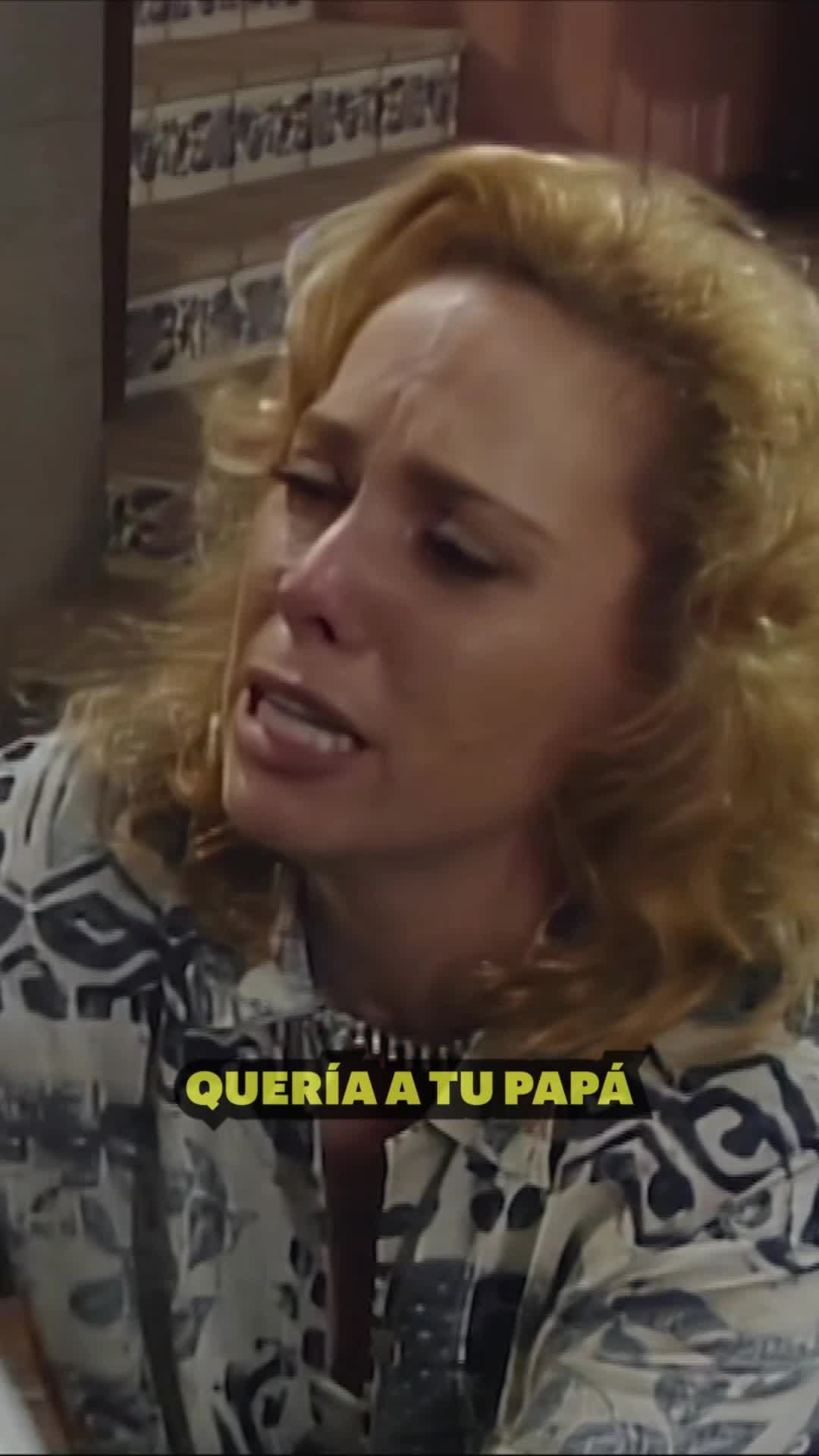 Dinorah se seiente descubierta por Julia