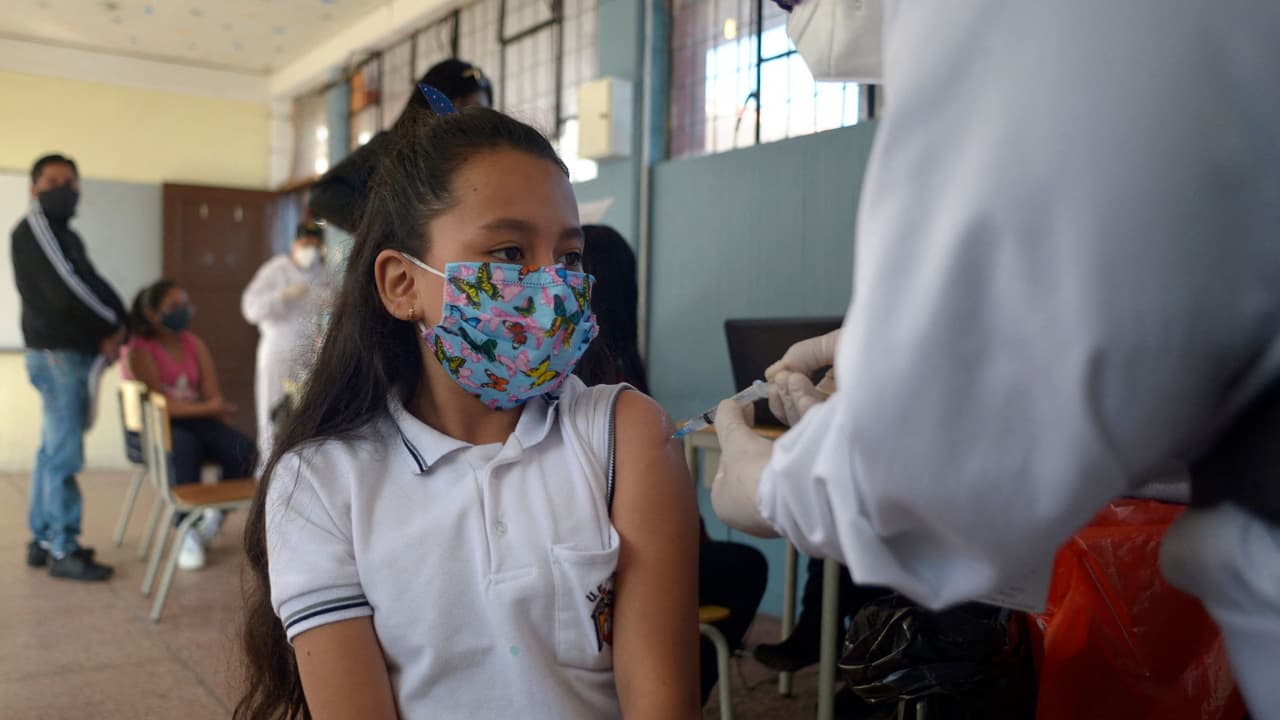 De Blasio revela plan de vacunación infantil contra el covid-19, luego de que la FDA autorizó la vacuna  