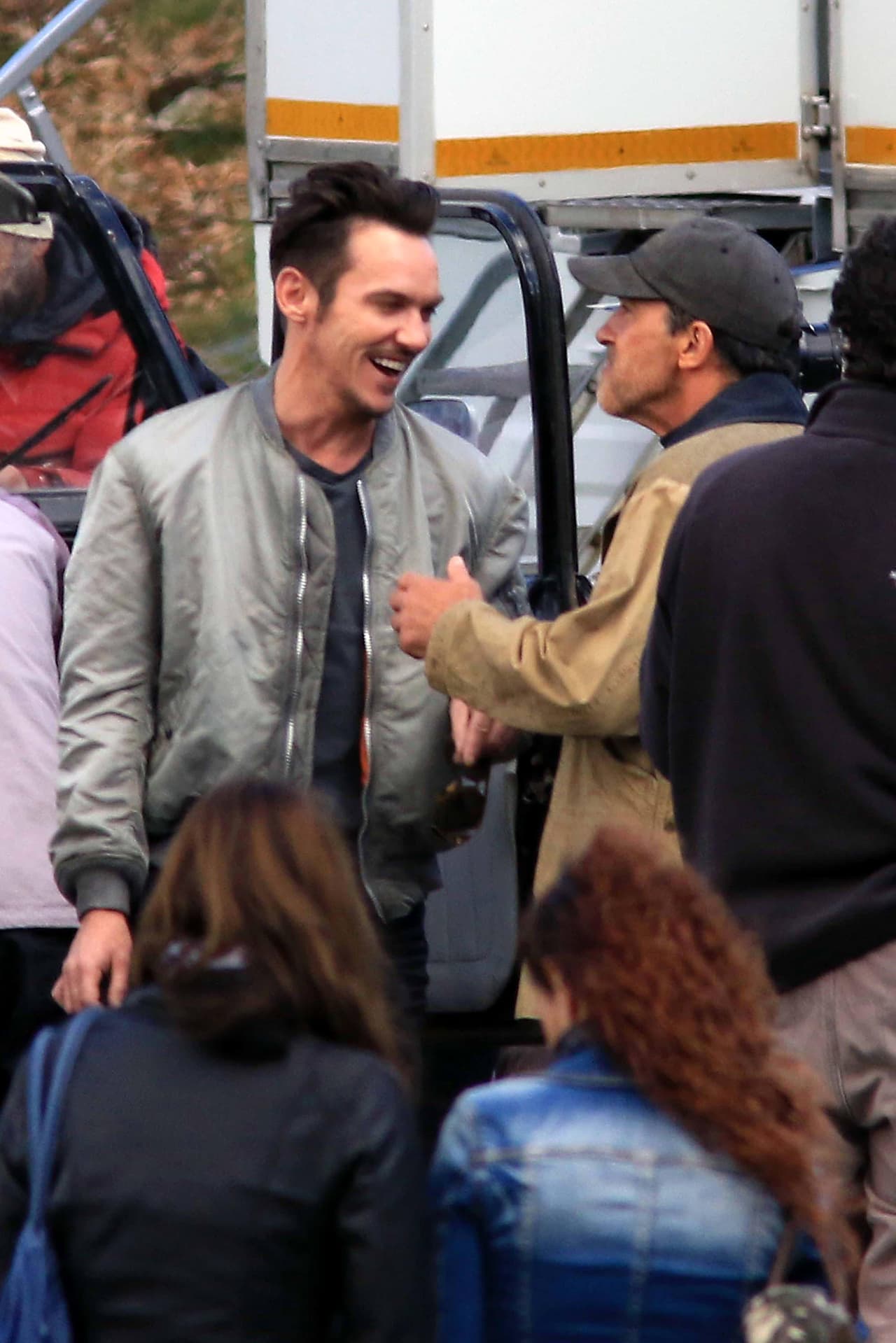 En la cinta comparte créditos con el actor Jonathan Rhys Meyers.