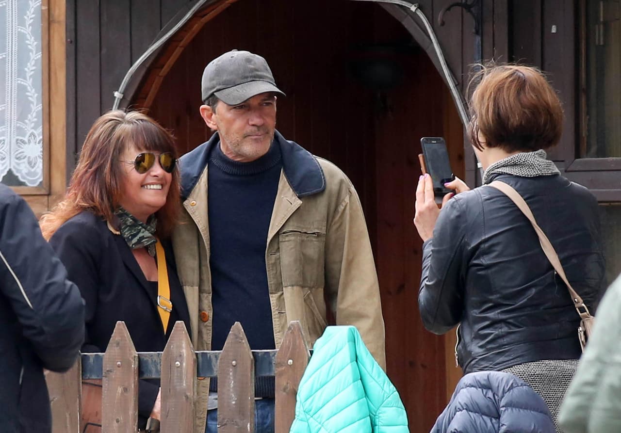 Banderas, siempre amable, se sacaba fotos con quien se lo pedía.