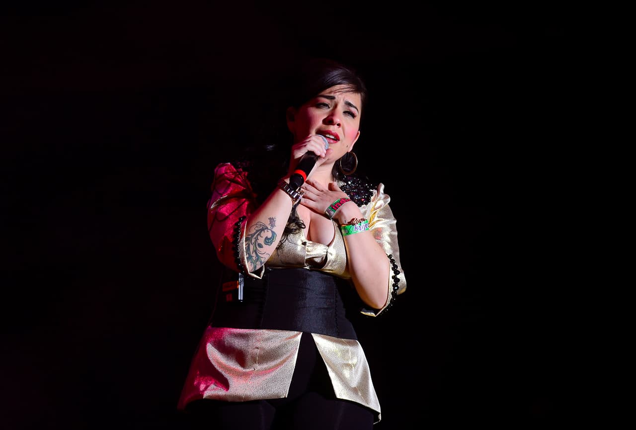 La mexicana Carla Morrison seguro no figura como una chica de calendario, pero sí es una de las voces más emotivas de música latina contemporánea.