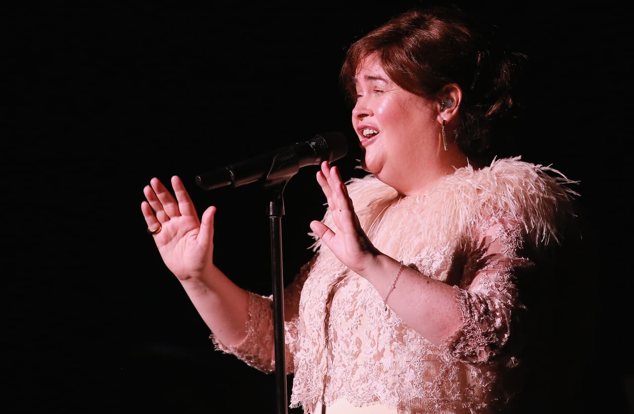 A la fecha ha grabado seis discos y una nominación al GRAMMY por Mejor Álbum Vocal Pop.