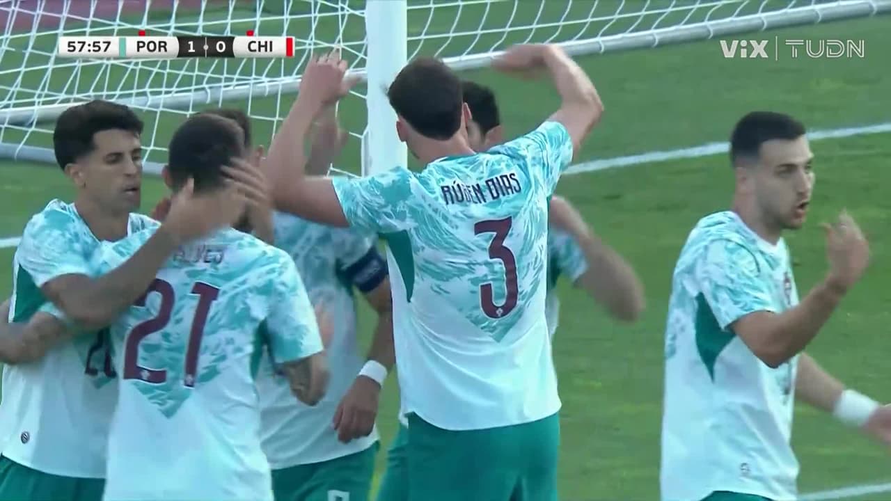 ¡Goool de Portugal! ¡Gonçalo Guedes abre el marcador vs Chile!