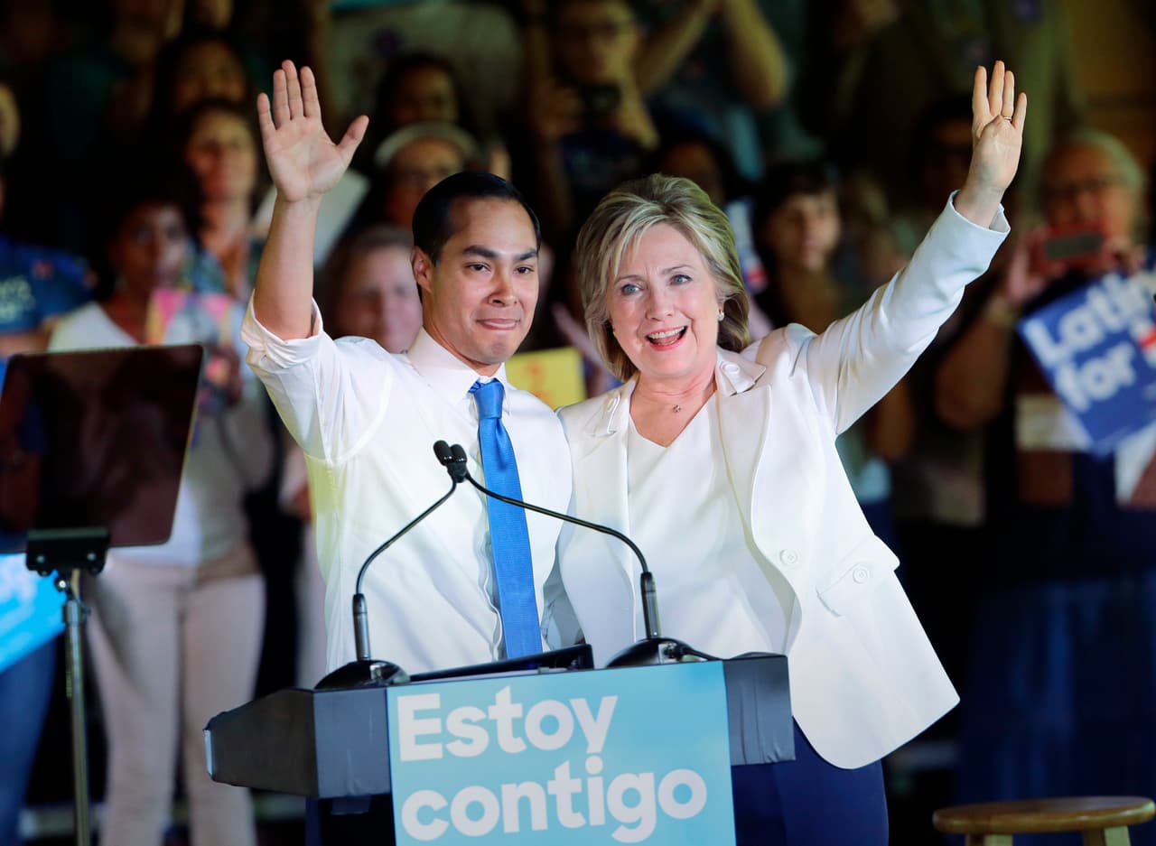  Julián Castro recibe el apoyo empresarios hispanos para vicepresidente