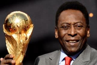 Pelé dice que es “una vergüenza” los retrasos en las obras del mundial