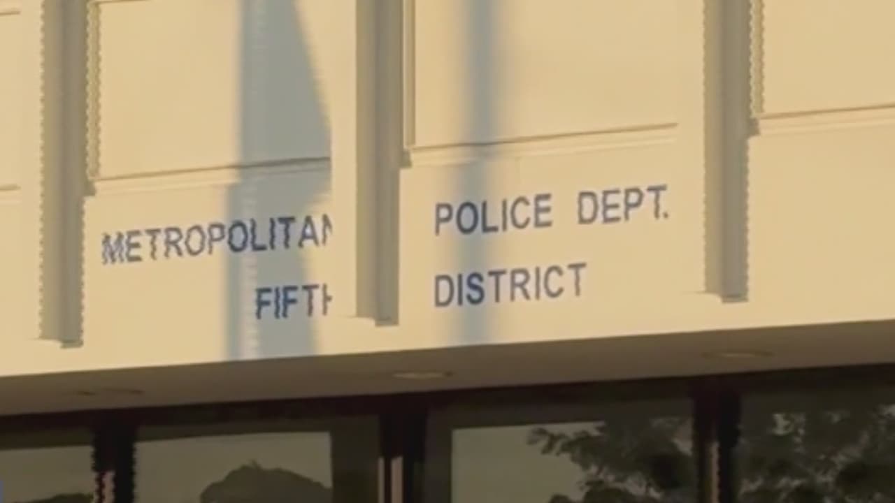 Oficiales de la policía de Washington D.C. enfrentan cargos por fraude en horas extras