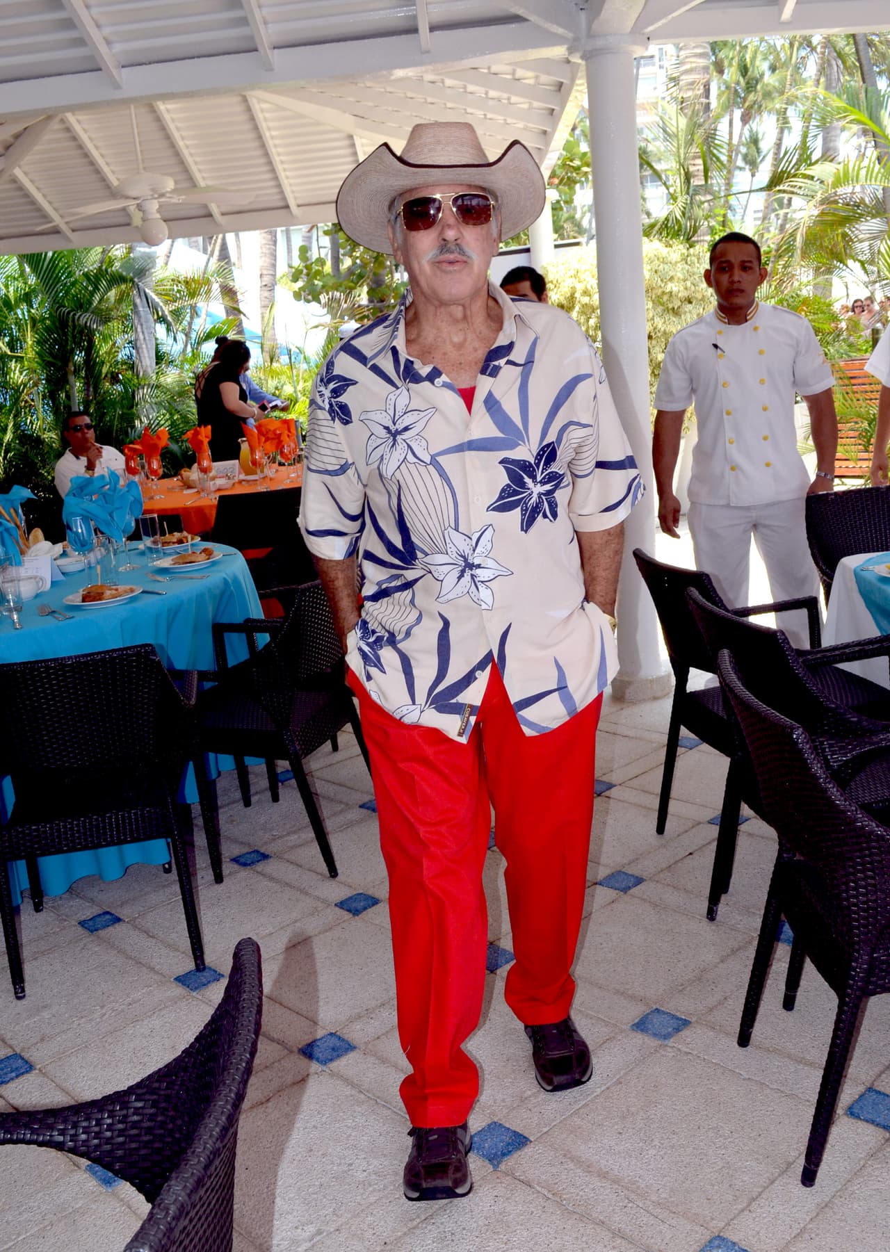 <b><a href="http://www.univision.com/temas/andres-garcia">Andrés</a></b> se ha expuesto a varias cirugías, pero su salud sigue en deterioro, por lo que ha comentado en algunas entrevistas que está preparado para morir, pues no quiere verse decrépito y causar molestias.