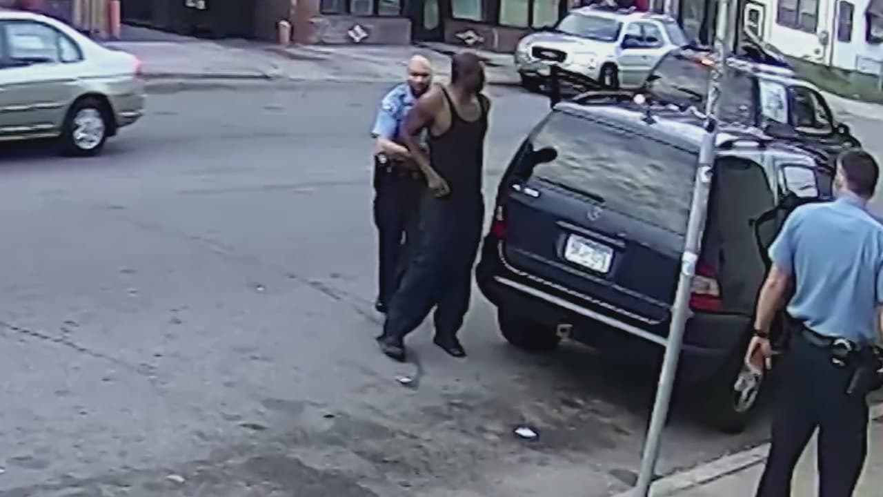 El presidente Trump pide al Departamento de Justicia acelerar la investigación sobre la muerte de George Floyd