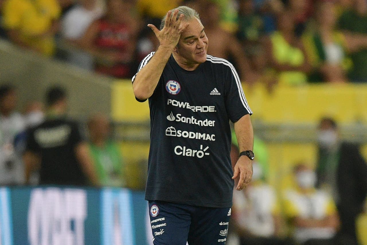 Martín Lasarte fue despedido de Chile tras no clasificar al Mundial Qatar 2022.