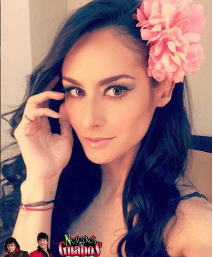 Si quieres disfrutar de sus actuaciones, síguele la pista en Nosotros los Guapos.