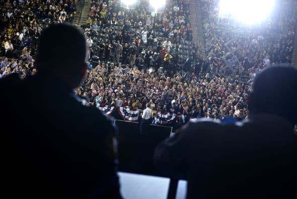 Durante su visita a la ciudad de Atlanta, el presidente Barack Obama se reunió con cientos de universitarios en el auditorio del Georgia Tech, donde habló de los problemas a los que se enfrentan los jóvenes al querer tener acceso a la educación universitaria, por lo que reiteró su interés en la accesibilidad a la educación superior para todos.
