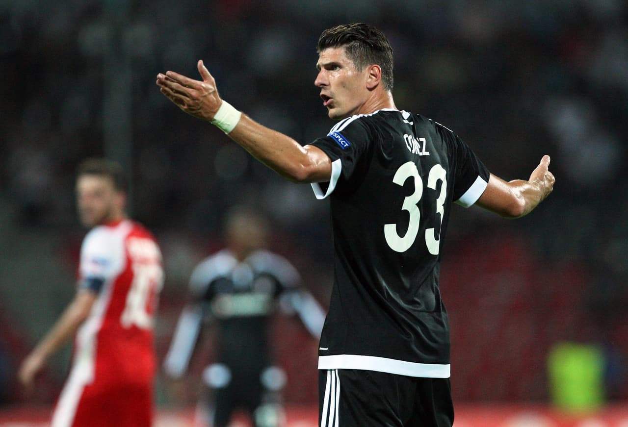 Mario Gómez deja el Besiktas por la situación política en Turquía