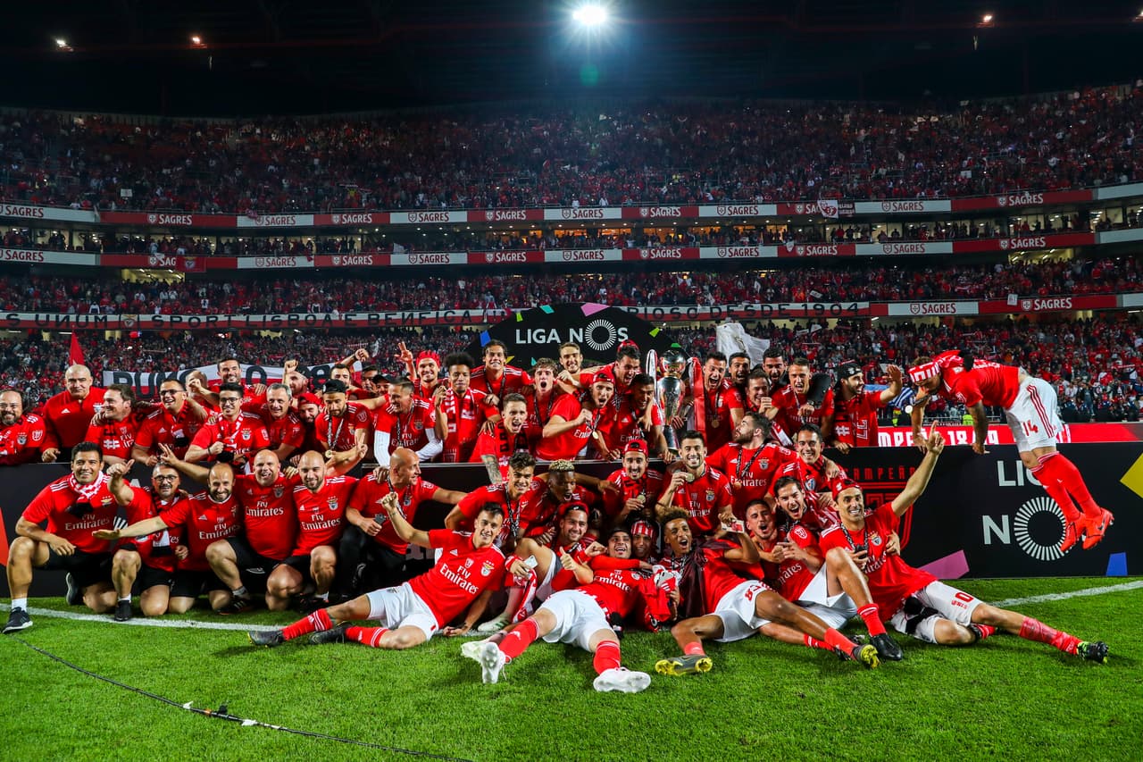 Los jugadores del Benfica celebraron la conquista del título 37 en la historia del club.