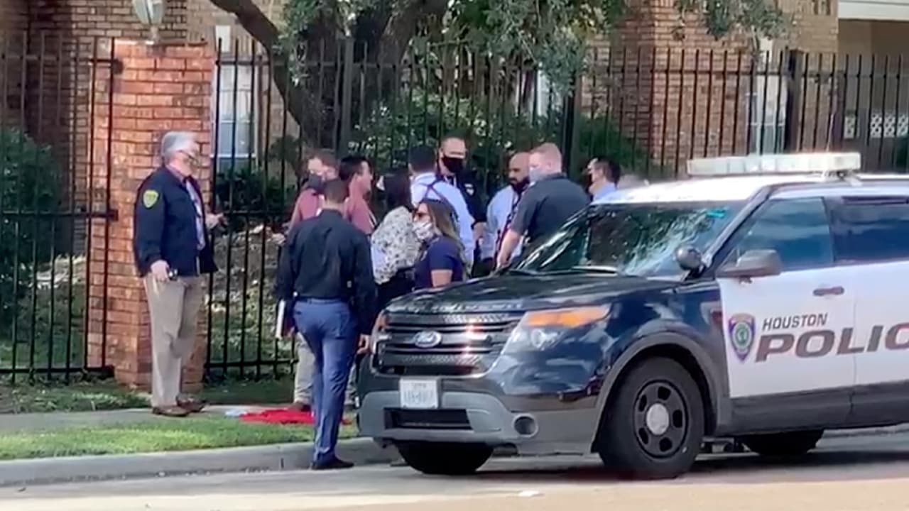 Los heridos y el sospechoso fueron trasladados a un hospital local.