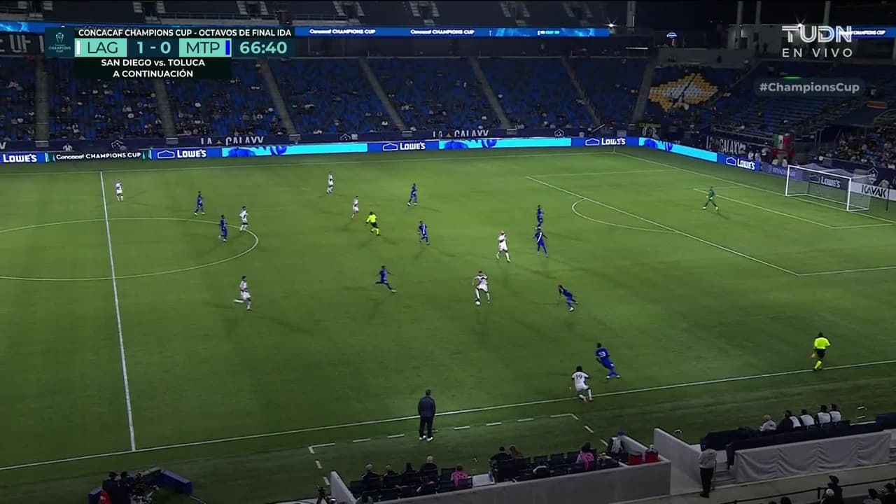 ¡TIRO ATAJADO! disparo por Gabriel Pec.