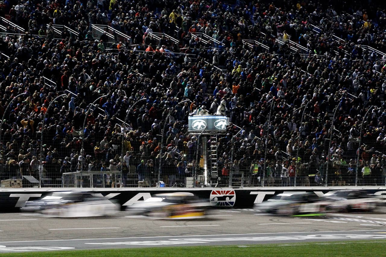 Emociones a más de 200 millas por hora en el Texas Motor Speedway