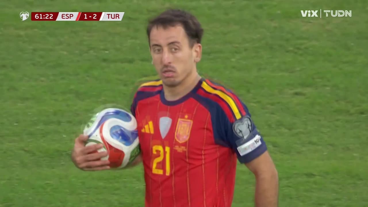 ¡España pone el empate! Oyarzabal aprovechó el rebote para el 2-2