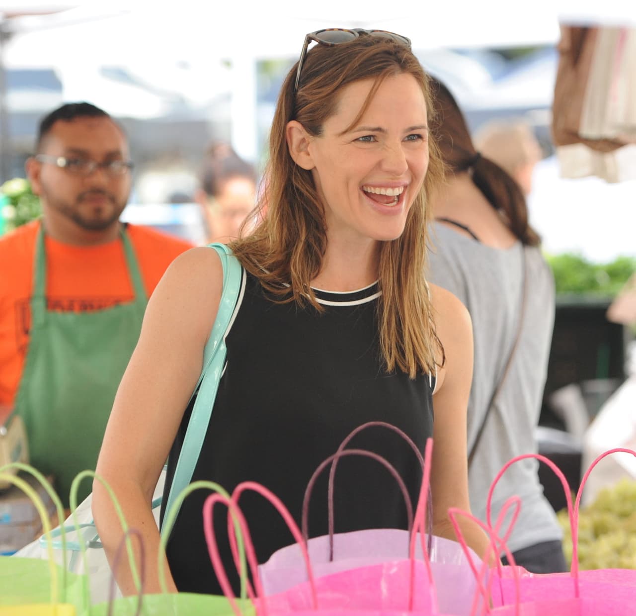 La sonrisa ha regresado al rostro de Jennifer.