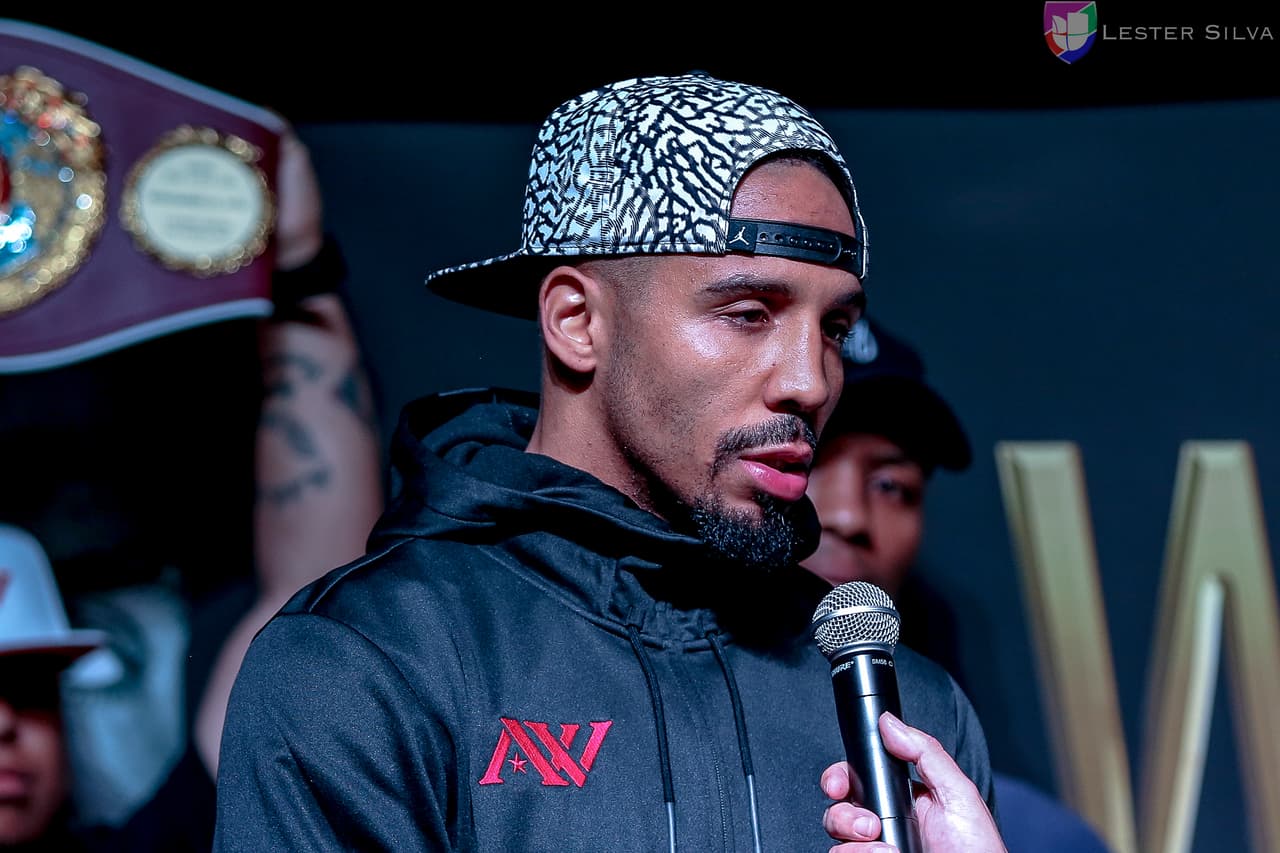 Andre Ward y Sergey Kovalev no tuvieron dificultad para dar las 175 libras de los semicompletos para la revancha en la que estarán en juego los títulos semicompletos de la FIB, OMB y AMB. Hay que recordar que el estadounidense Ward le arrebató dichas coronas al ruso en noviembre pasado.