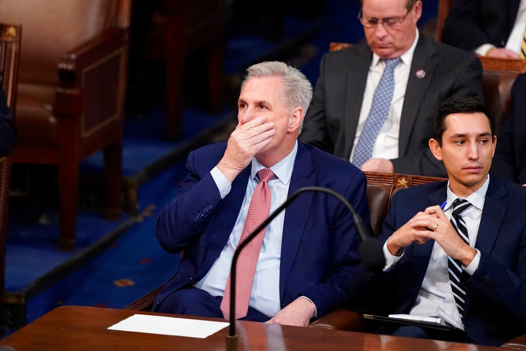 “La humillación del siglo”, cómo Kevin McCarthy perdió el apoyo del ala radical republicana y ve peligrar la presidencia de la Cámara