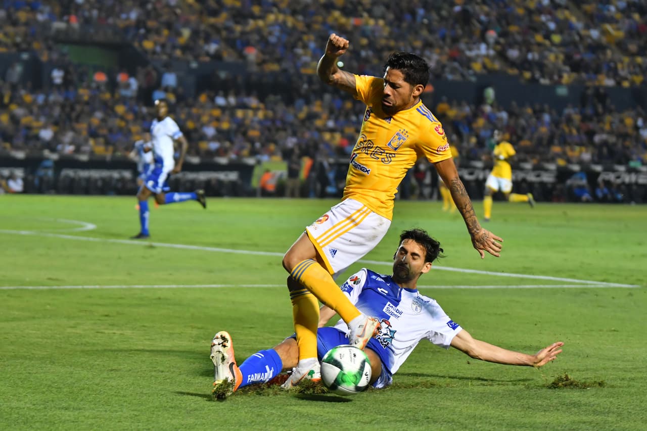 Tigres estaba calificando y no mostraba presión alguna. Por su parte, los hidalguenses necesitaban solo una anotación más. Los últimos cinco minutos más el tiempo de compensación fueron muy ríspidos.