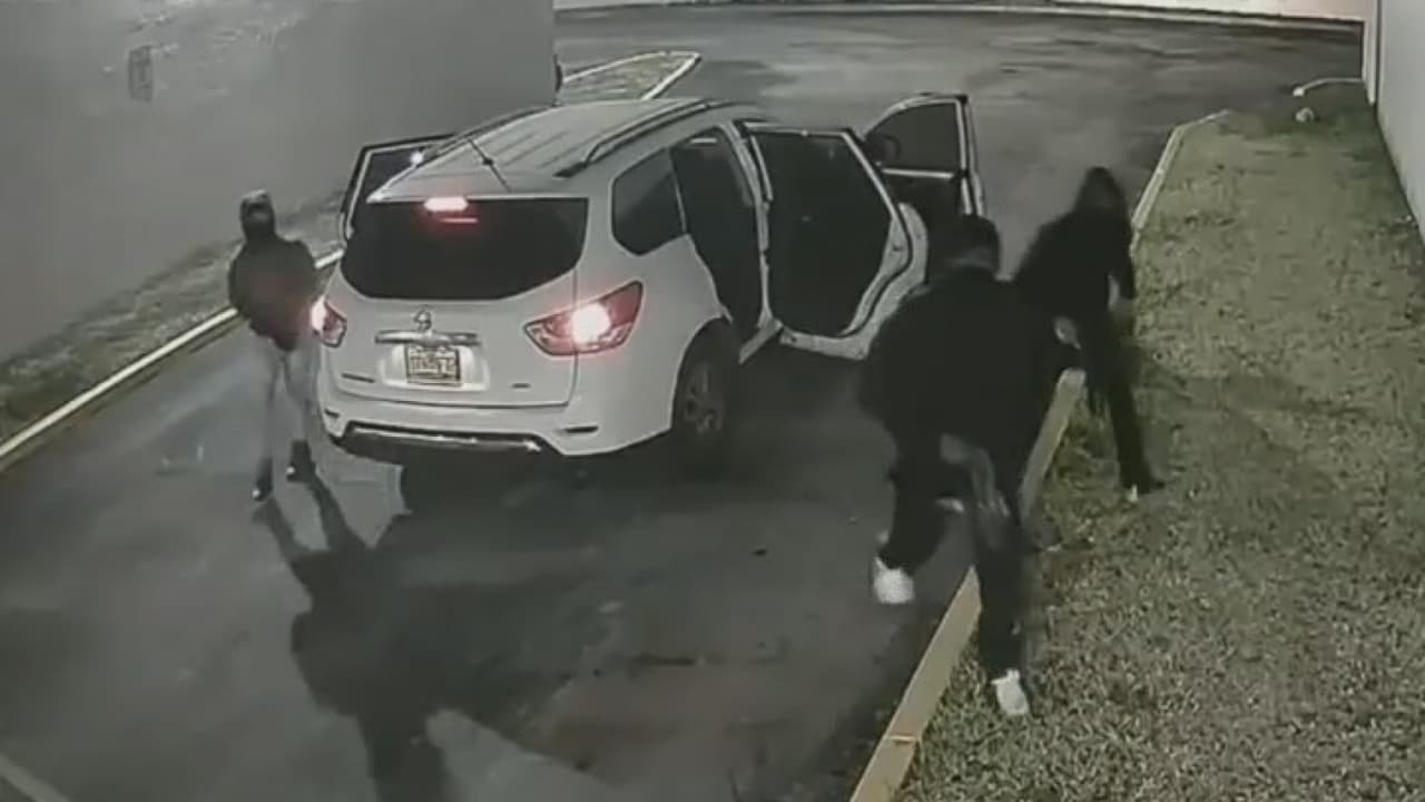 Ofrecen recompensa por tres sospechosos de tiroteo en Miami, un hecho calificado como terrorismo doméstico