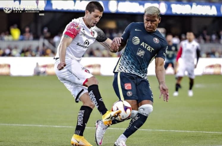 El América, con su Tour Águila, jugó un partido amistoso contra el Atlas en San José California.