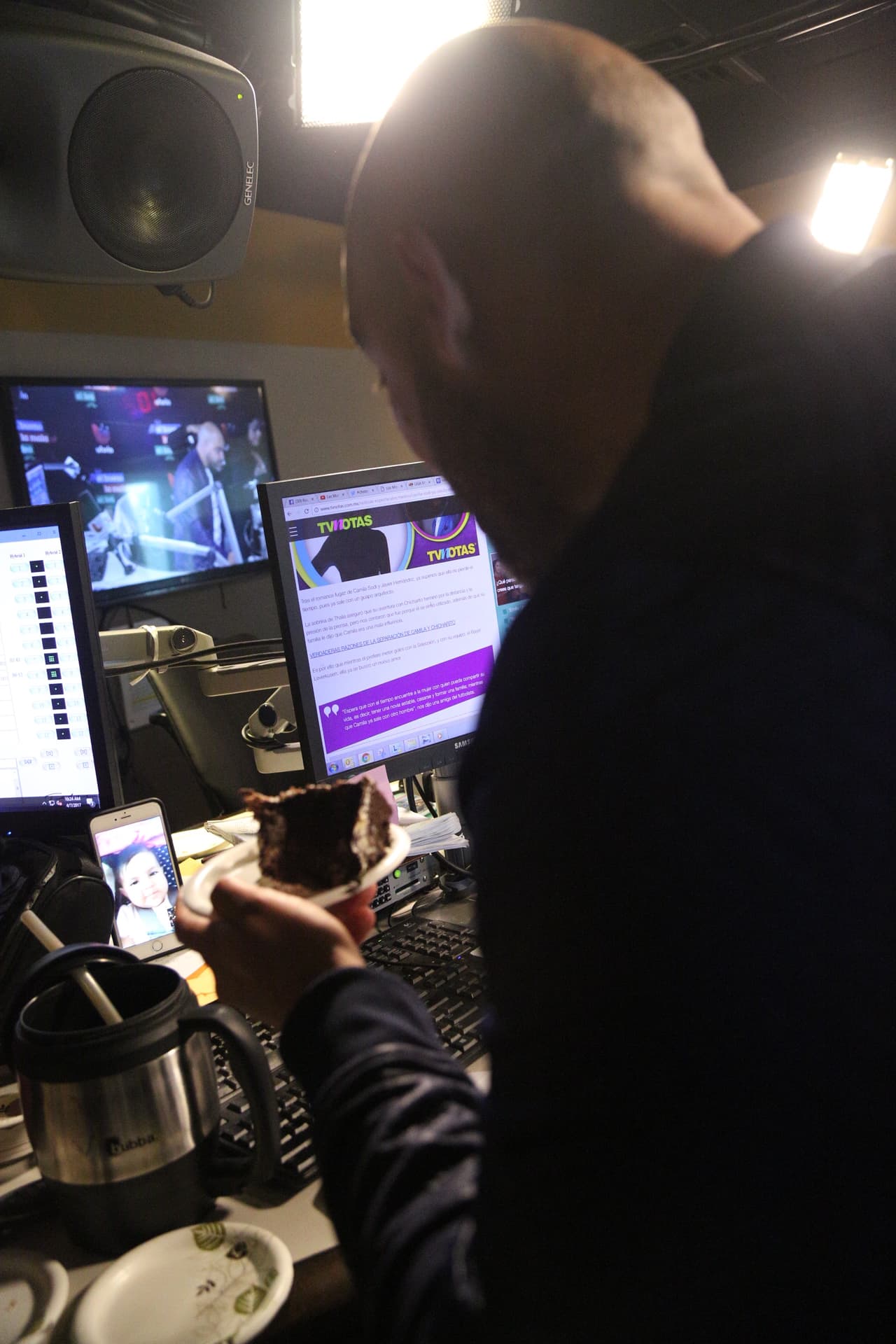 <a href="https://www.facebook.com/RaulElPelon/">Raúl Molinar 'El Pelón'</a> también celebró con su familia a través de skype.