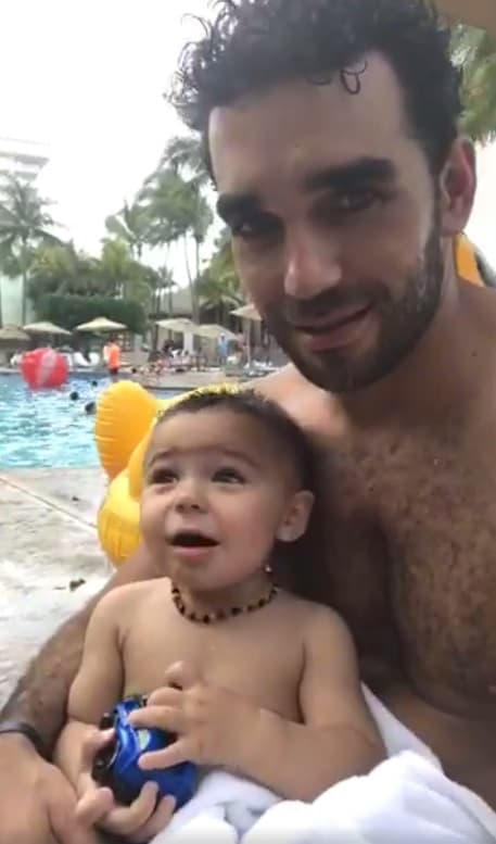 Sobre Diego comentó que él ha ganado muchos seguidores: "Diego tiene muchos fans, ayer que fuimos a cenar, llegó una señora y nos dijo que era su fan, que lo seguía en Instagram y se tomó una foto con él y a nosotros no nos peló".