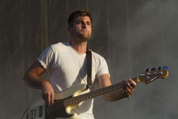 Mark Foster y los demás integrantes de la banda de indie rock Foster the People interpretaron sus mayores éxitos en el Austin City Limits este viernes.