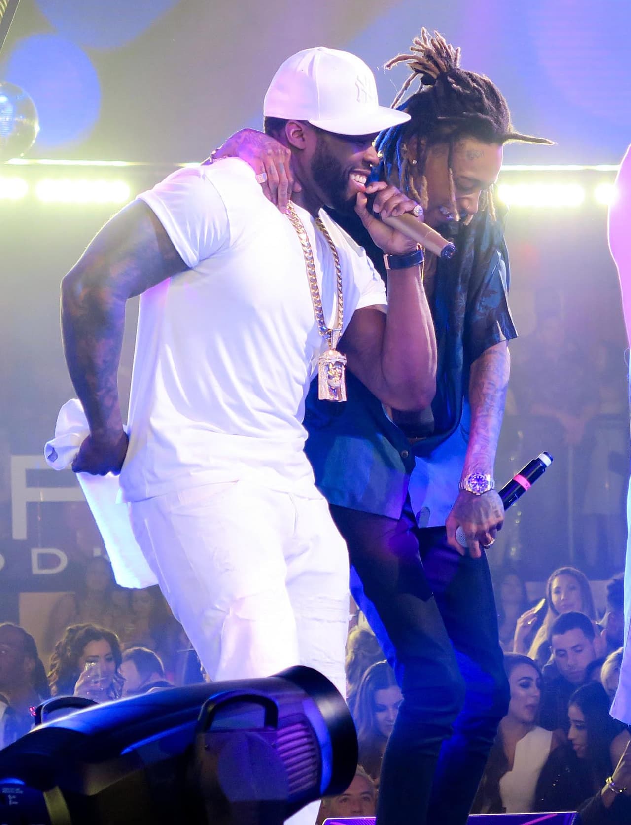 Al escenario también se subió Wiz Khalifa.