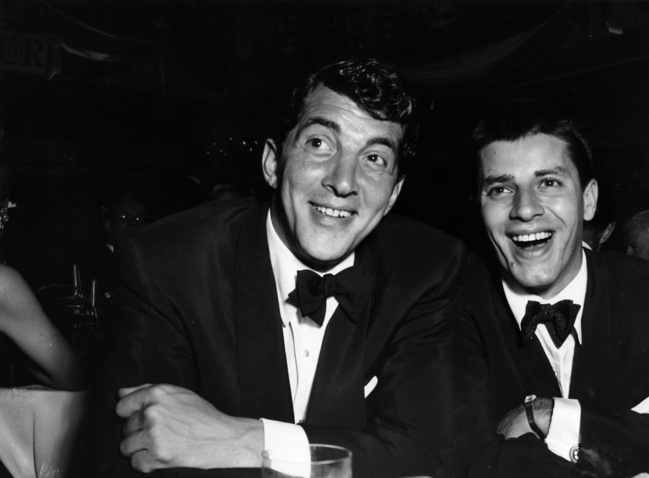 En el año 1944 conoció a dean Martin, con el que formaría pareja artística durante los años 50.
