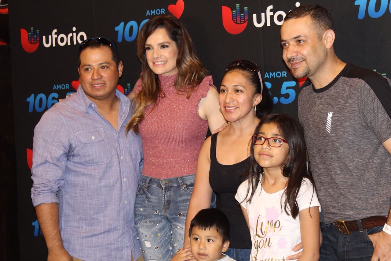 Pero lo más importante es que La Chula y La Bestia pudieron estar al lado de las familias que los escuchan todas la tardes.