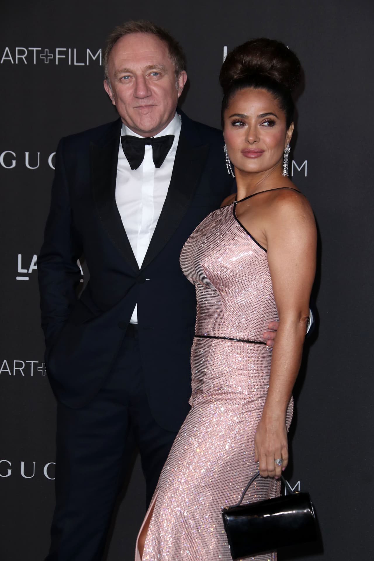 De acuerdo con la revista 
<a href="https://www.forbes.com.mx/forbes-life/billionaires-2019-los-5-millonarios-de-la-industria-del-lujo/" target="_blank">Forbes</a>, el presidente honorario del grupo de lujo Kering se encuentra entre los 5 millonarios de la industria del lujo. En 2019 se registró que su furtuna ascendería a 29,700 millones de dólares.