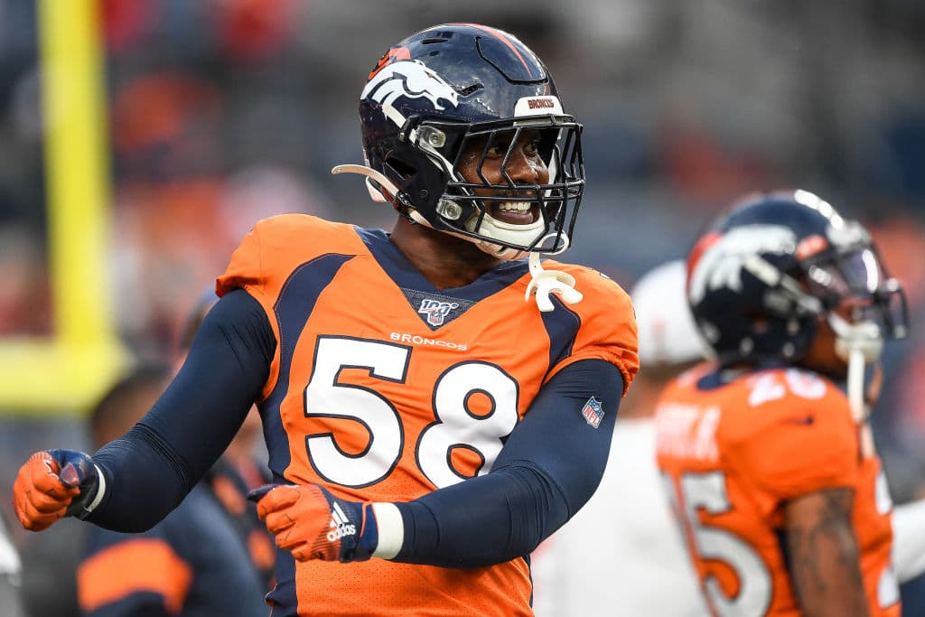 Von Miller de los Broncos pule talentos como DJ pese a pandemia