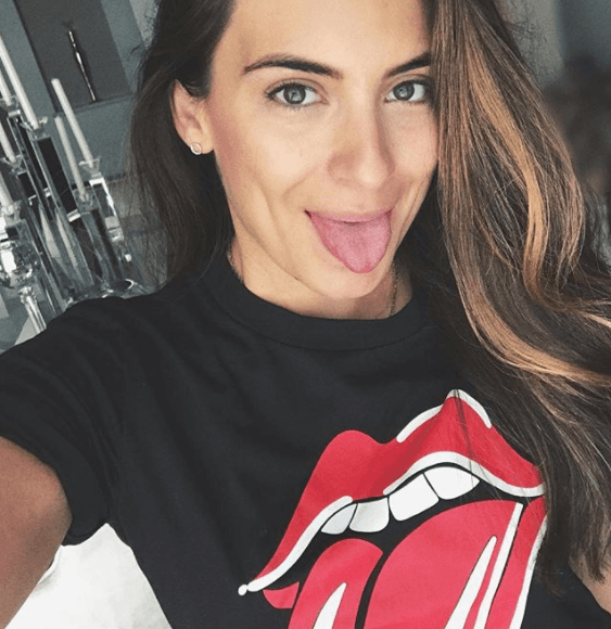 "Estar bien para regresar a trabajar a un set con todo. Cumplir con compromisos que tengo de publicidad, poner energía en producir y en ayudar a quienes me han dado tanto", dijo a People en Español.