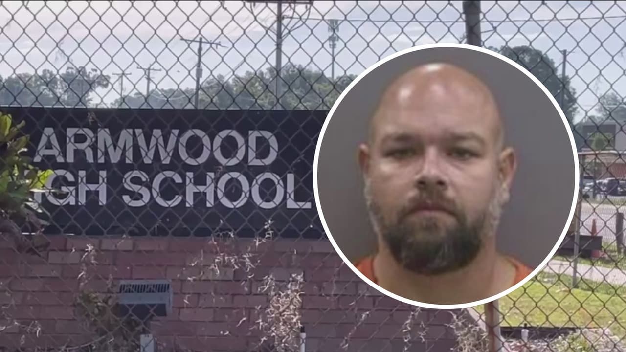 Maestro arrestado y señalado de mostrar contenido sexual a estudiantes en el condado Hillsborough
