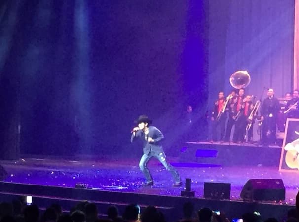 Sin embargo, los fanáticos no pararon de postear imágenes en Twitter de cada uno de los participantes del evento.