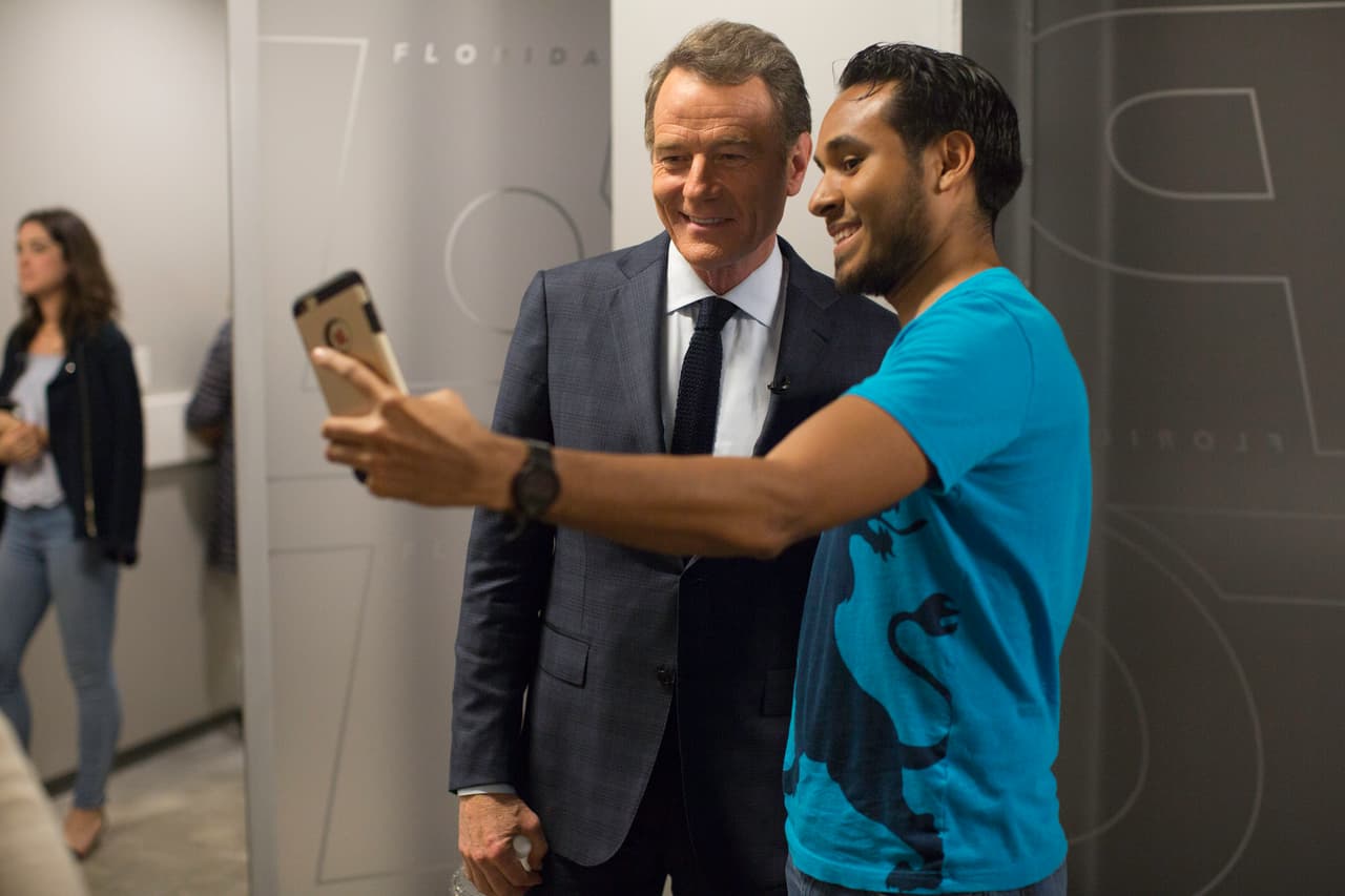 Benjamin Bratt y Bryan Cranston en Primer Impacto