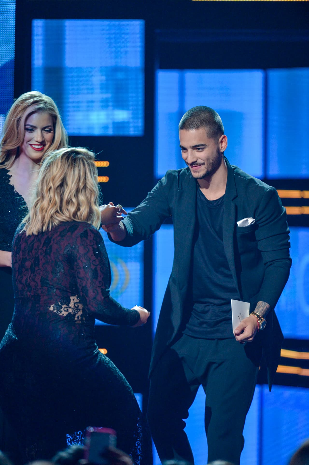 Chiquis Rivera subió a recoger un Premio Lo Nuestro por cuarta ocasión, pero esta vez era especial porque era la primera que el premio era para ella.