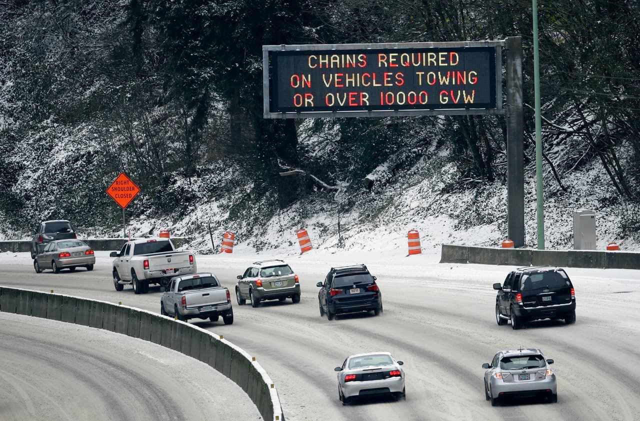Las heladas y la lluvia han golpeado con dureza la costa este durante la noche. El hielo en las carreteras han causado más de 50 accidentes de tránsito en Virginia, Baltimore y el área de D.C.