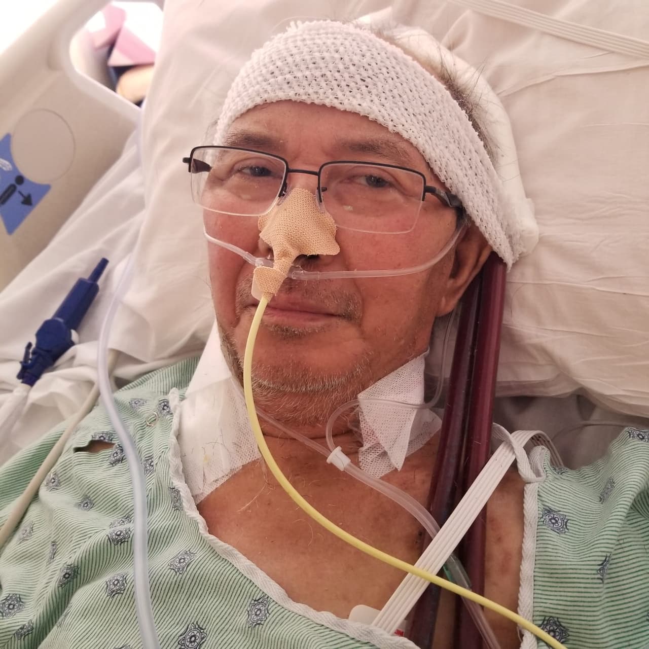 El 14 de mayo de 2020 entró a emergencias con dificultades para respirar. Se había contagiado del virus.
<br>