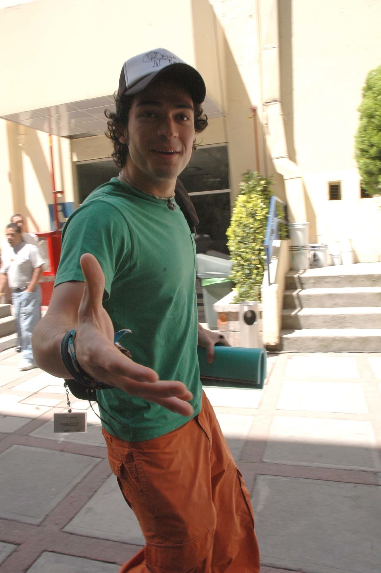 Alfonso Herrera: interpretó a Miguel Arango Cervera y también era uno de los principales personajes de la serie juvenil.