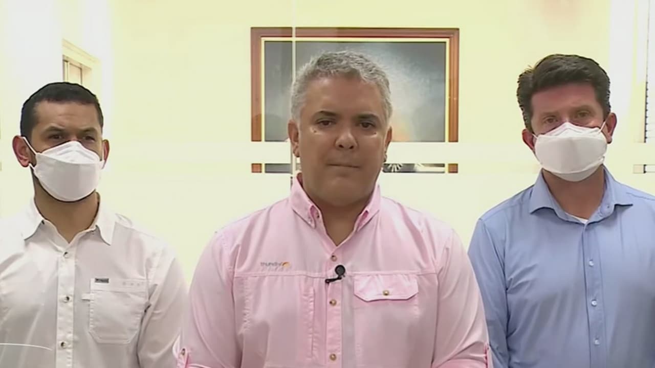 Atacan helicóptero donde viajaba el presidente de Colombia, Iván Duque